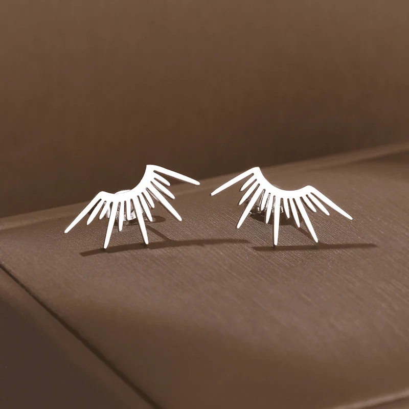 Romantic Silver Earring for Special Moments