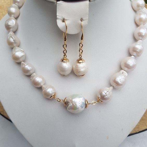 Vintage Handmade Pearl Set