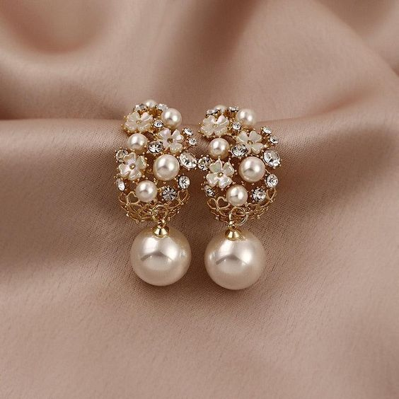 Elegant Pearl Earring for Every Occasion