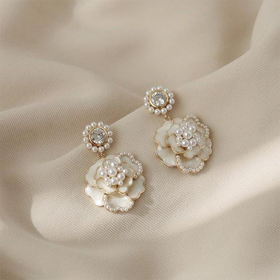 Elegant Pearl Earring for Every Occasion