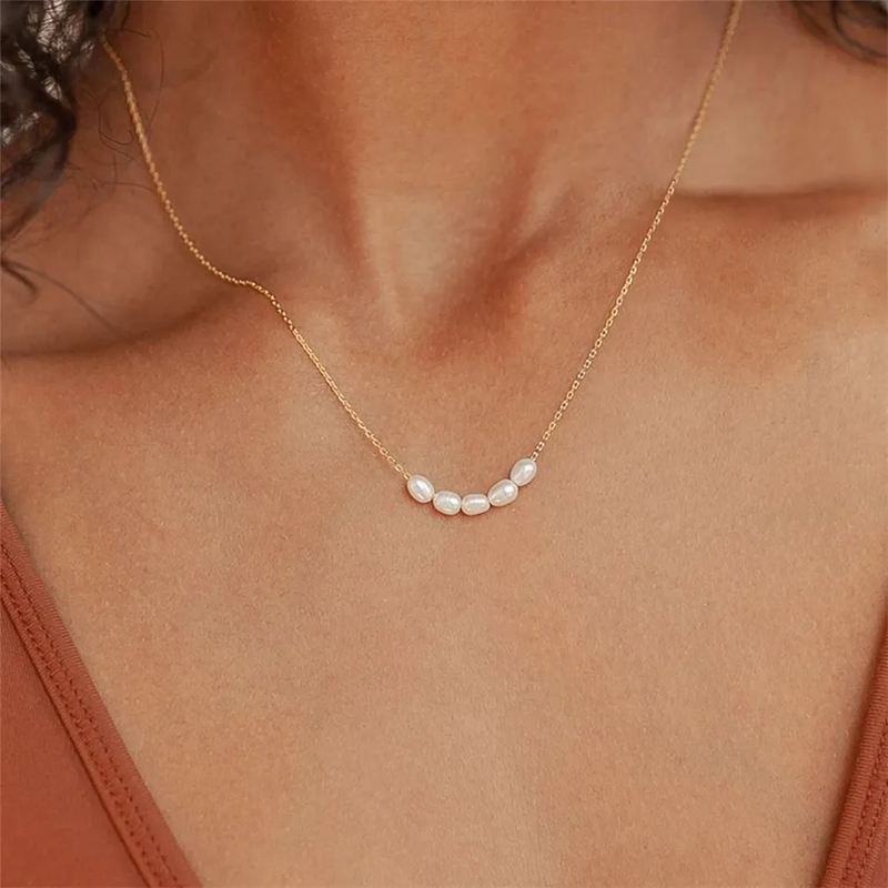 Beautiful Gold Necklace with Unique Style