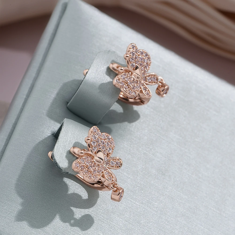 Beautiful Gold Earring with Unique Style