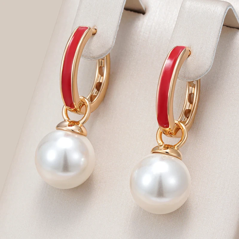 Beautiful Pearl Earring with Unique Style