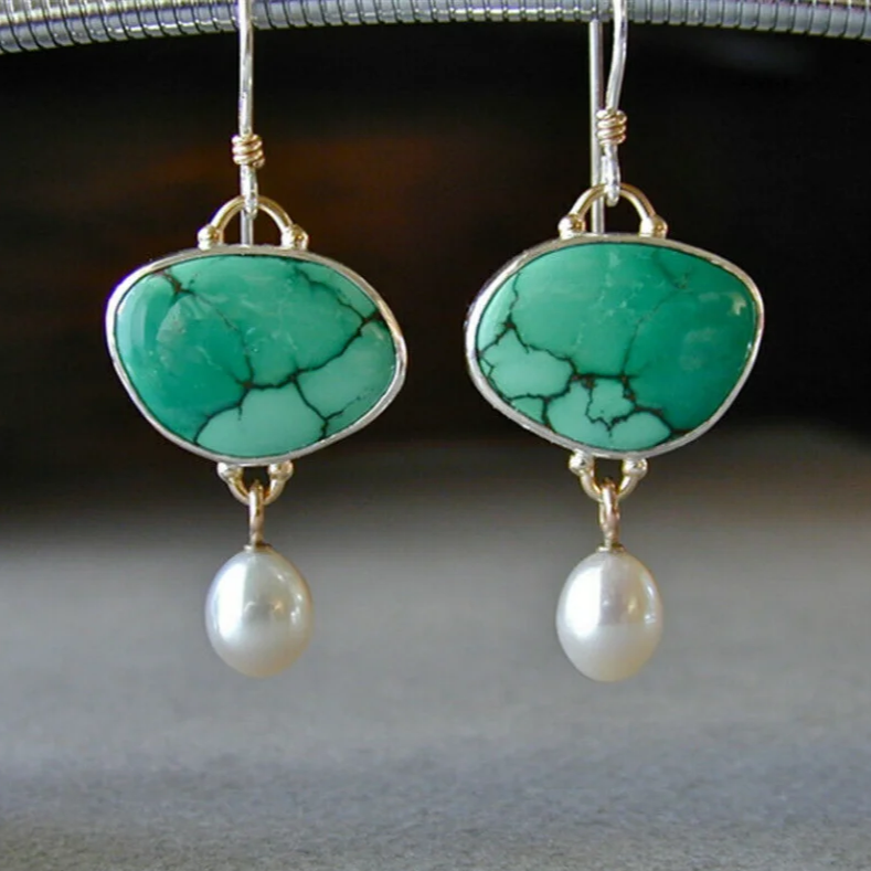 Romantic Pearl Earring for Special Moments