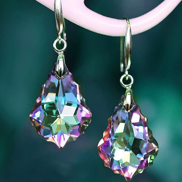 Charming Earring for Any Occasion