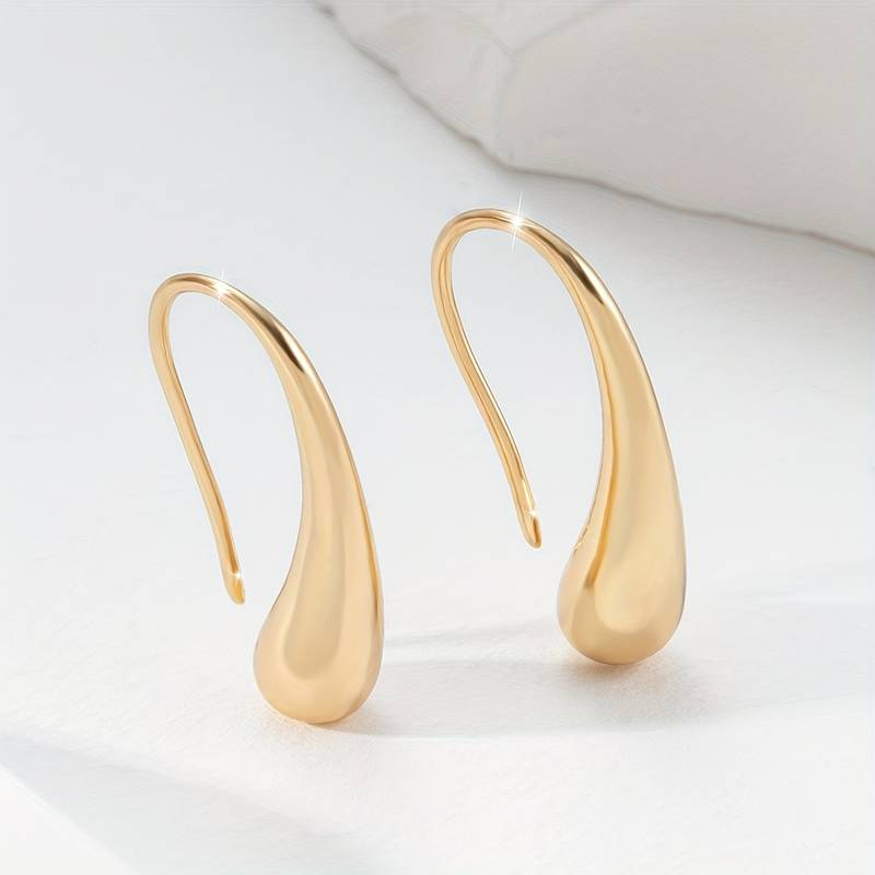 Beautiful Gold Earring with Unique Style
