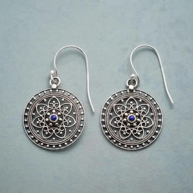 Romantic Silver Earring for Special Moments