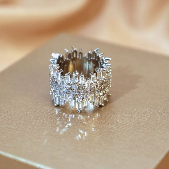 Stunning Silver Ring for Daily Wear