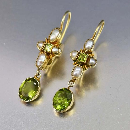 Romantic Earring for Special Moments