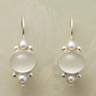 Stunning Pearl Earring for Daily Wear