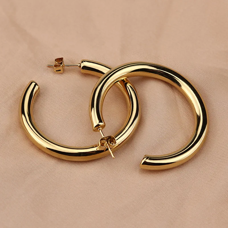 Vintage Handmade Gold Earring