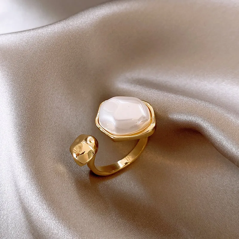 Elegant Pearl Ring for Every Occasion