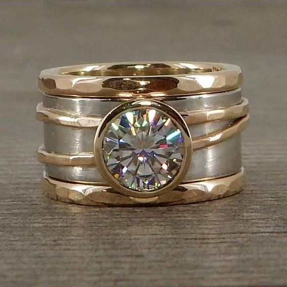 Beautiful Gold Ring with Unique Style