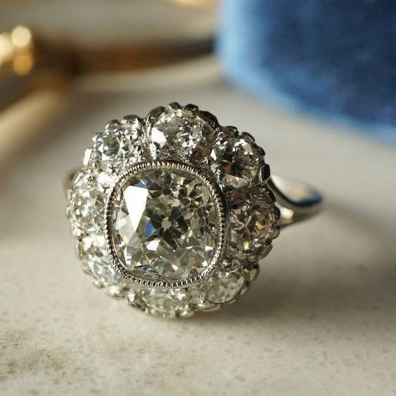 Classic Silver Ring with Timeless Appeal