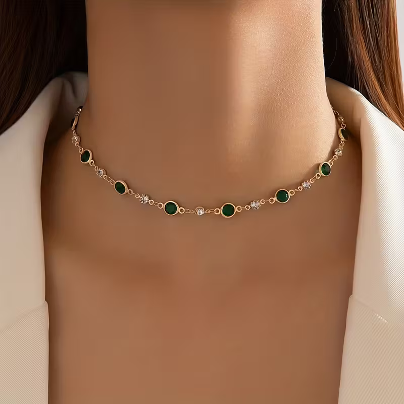 Stunning Necklace for Daily Wear