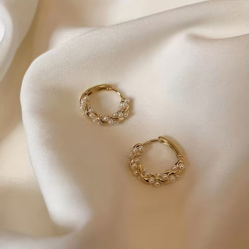 Stunning Pearl Earring for Daily Wear