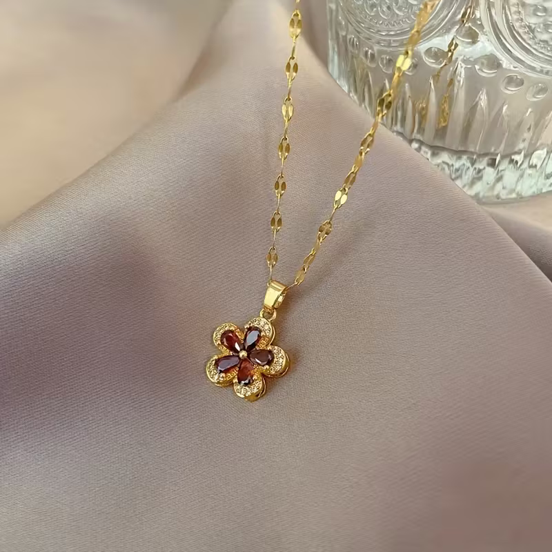 Stunning Necklace for Daily Wear