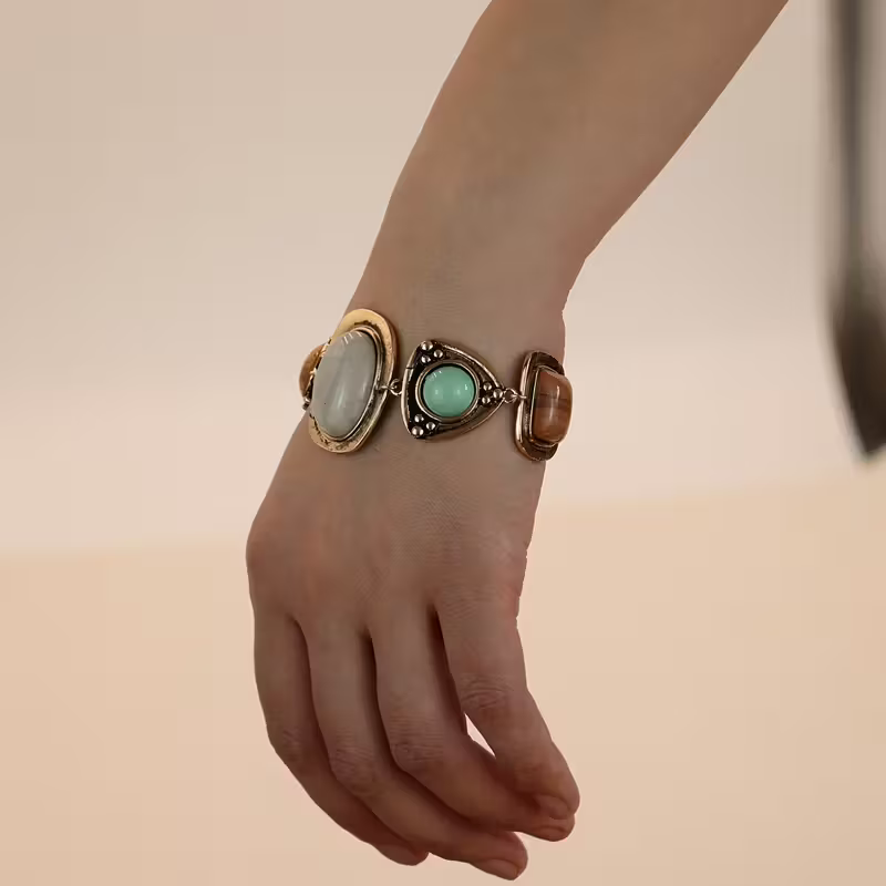 Classic Bracelet with Timeless Appeal