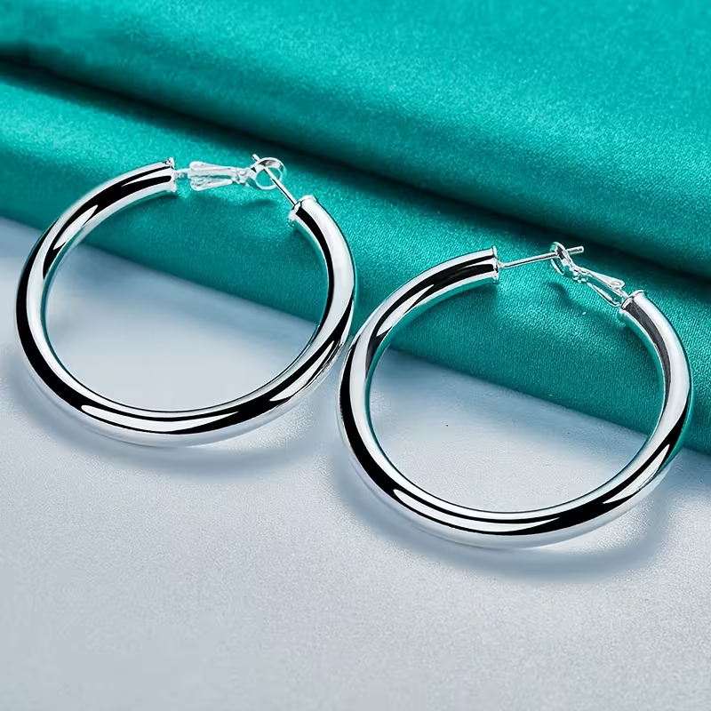 Romantic Silver Piece for Special Moments