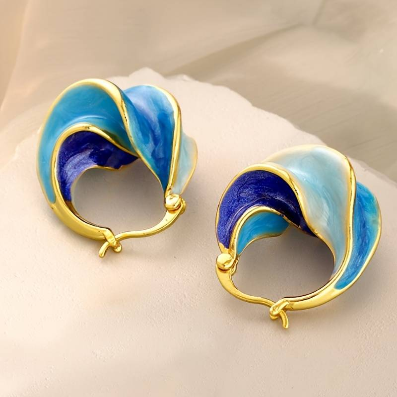 Delicate Artisan Gold Earring