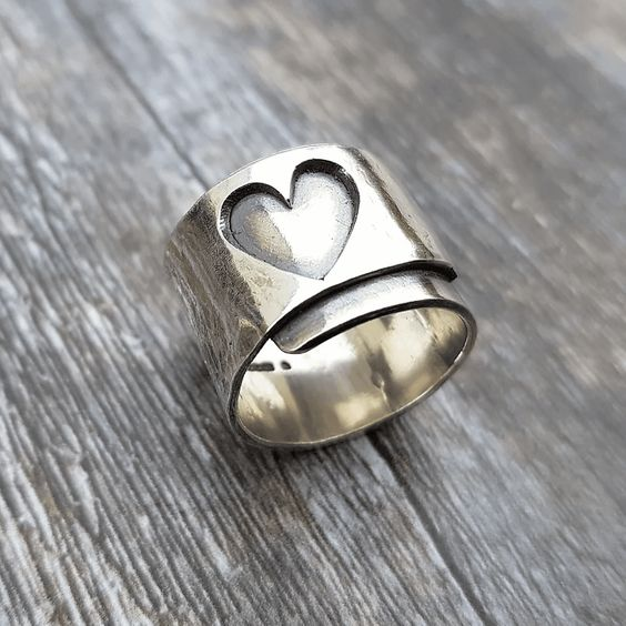 Beautiful Silver Ring with Unique Style