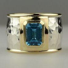 Beautiful Gold Ring with Unique Style