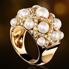 Beautiful Gold Ring with Unique Style