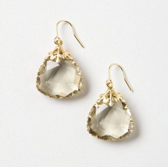Beautiful Gold Earring with Unique Style