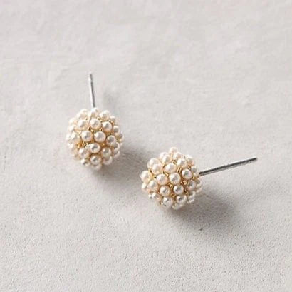 Charming Pearl Earring for Any Occasion