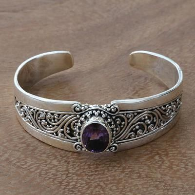 Romantic Silver Bracelet for Special Moments