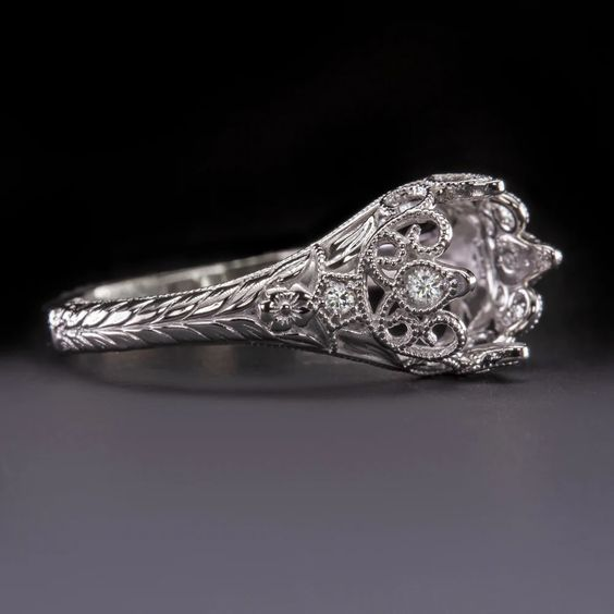 Charming Silver Ring for Any Occasion