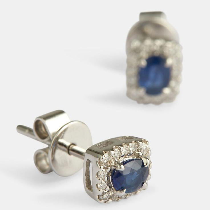 Stunning Silver Earring for Daily Wear