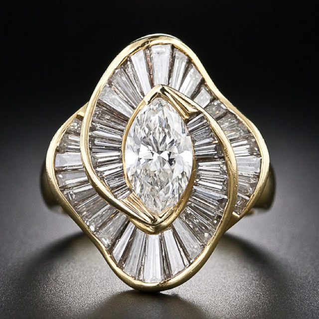 Beautiful Gold Ring with Unique Style
