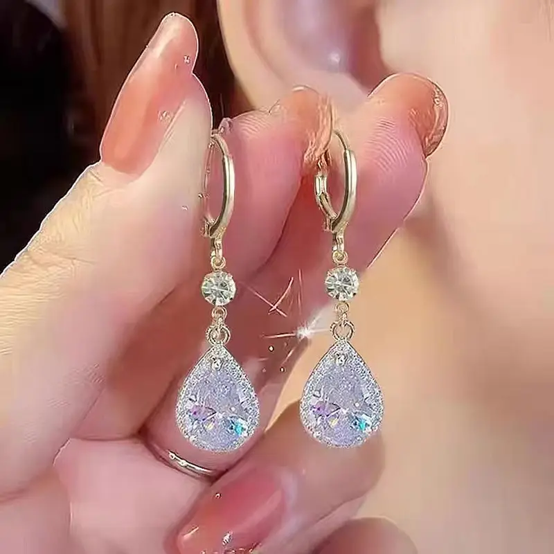 Romantic Earring for Special Moments