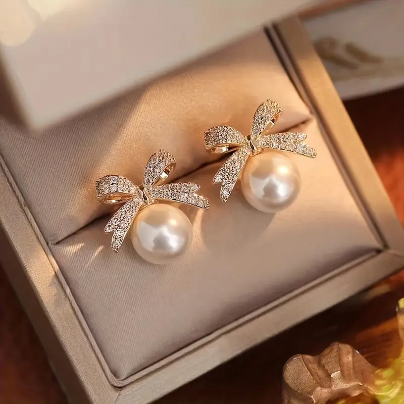 Beautiful Pearl Earring with Unique Style