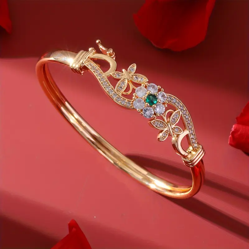 Beautiful Gold Bracelet with Unique Style
