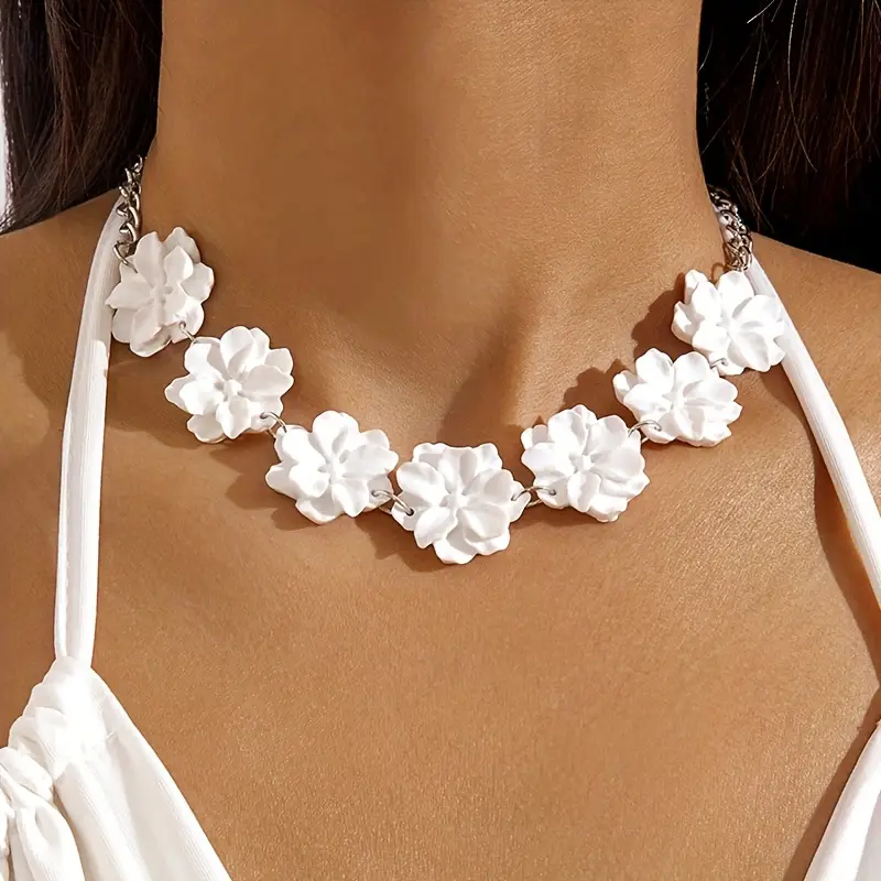 Classic Necklace with Timeless Appeal