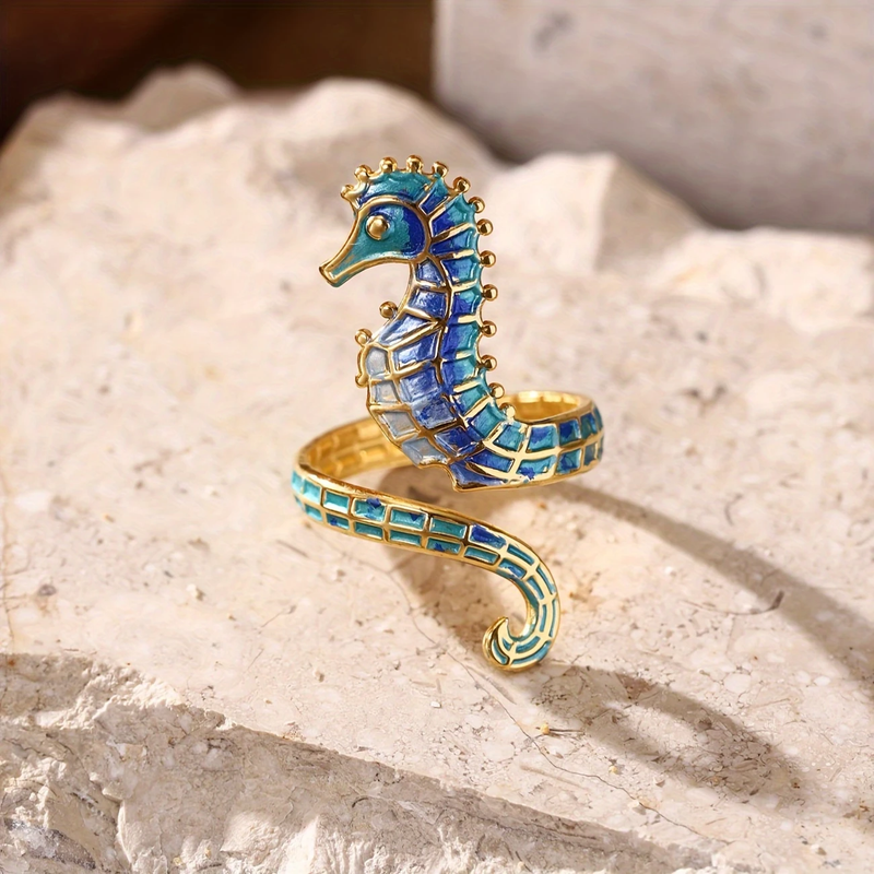 Charming Gold Ring for Any Occasion