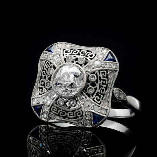 Elegant Silver Ring for Every Occasion