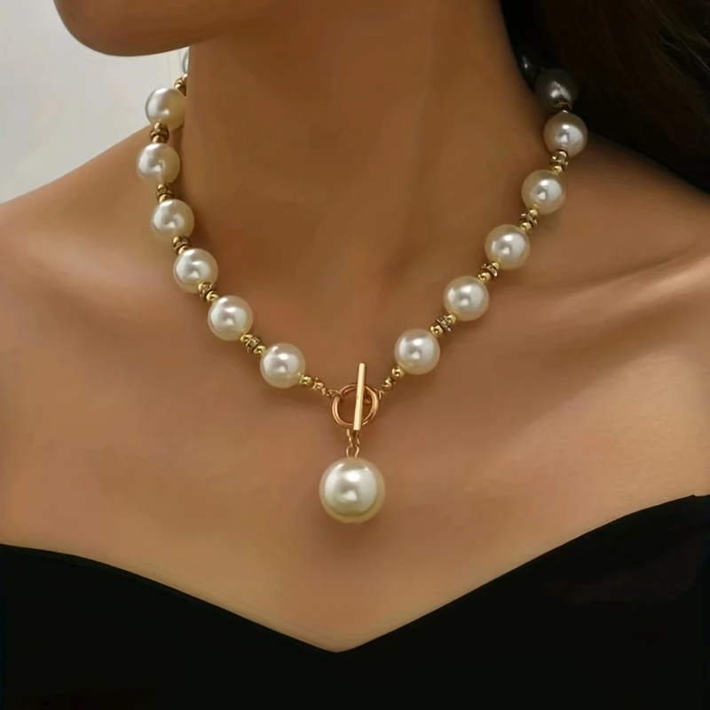 Stunning Pearl Necklace for Daily Wear