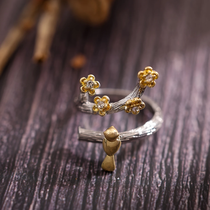 Beautiful Gold Ring with Unique Style