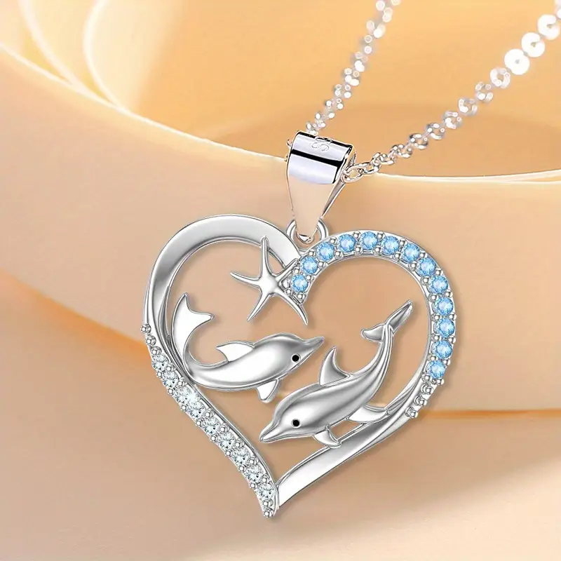 Charming Silver Necklace for Any Occasion