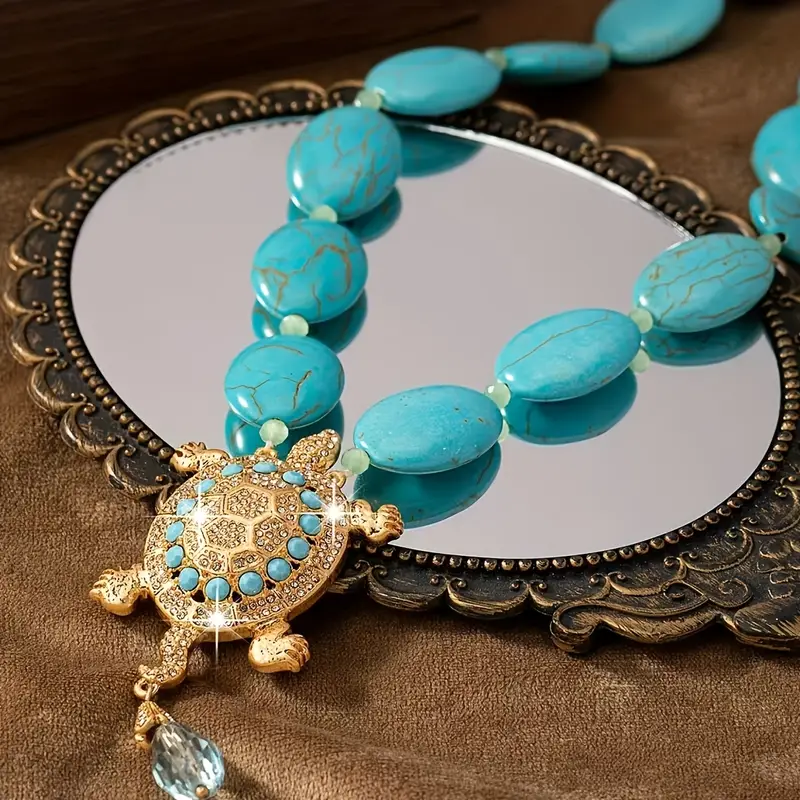 Romantic Gold Necklace for Special Moments