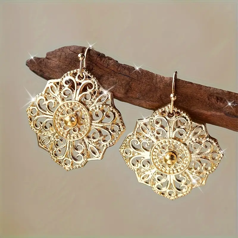Vintage Handmade Gold Earring
