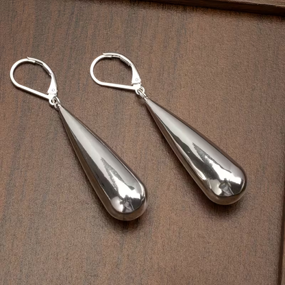Romantic Gold Earring for Special Moments
