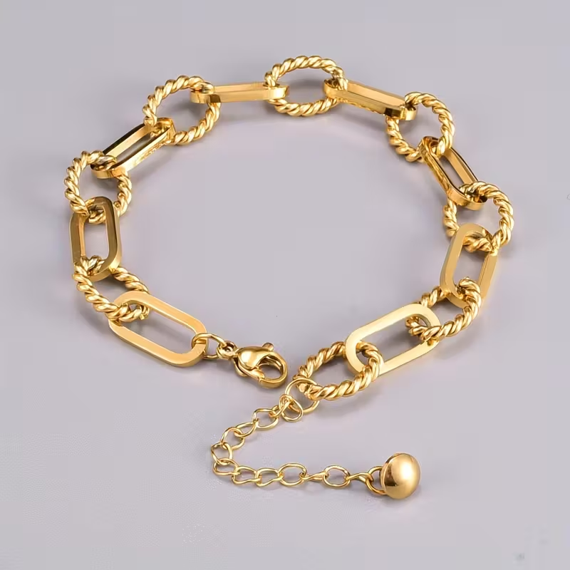 Stunning Gold Bracelet for Daily Wear