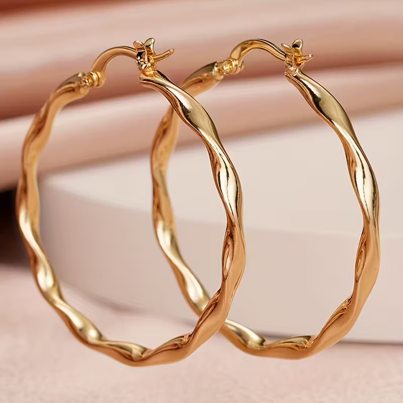 Beautiful Gold Earring with Unique Style