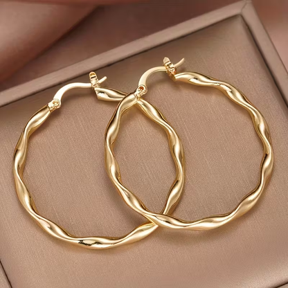 Beautiful Gold Earring with Unique Style