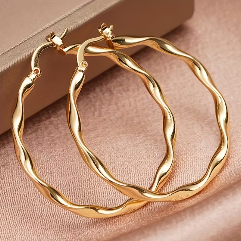 Beautiful Gold Earring with Unique Style