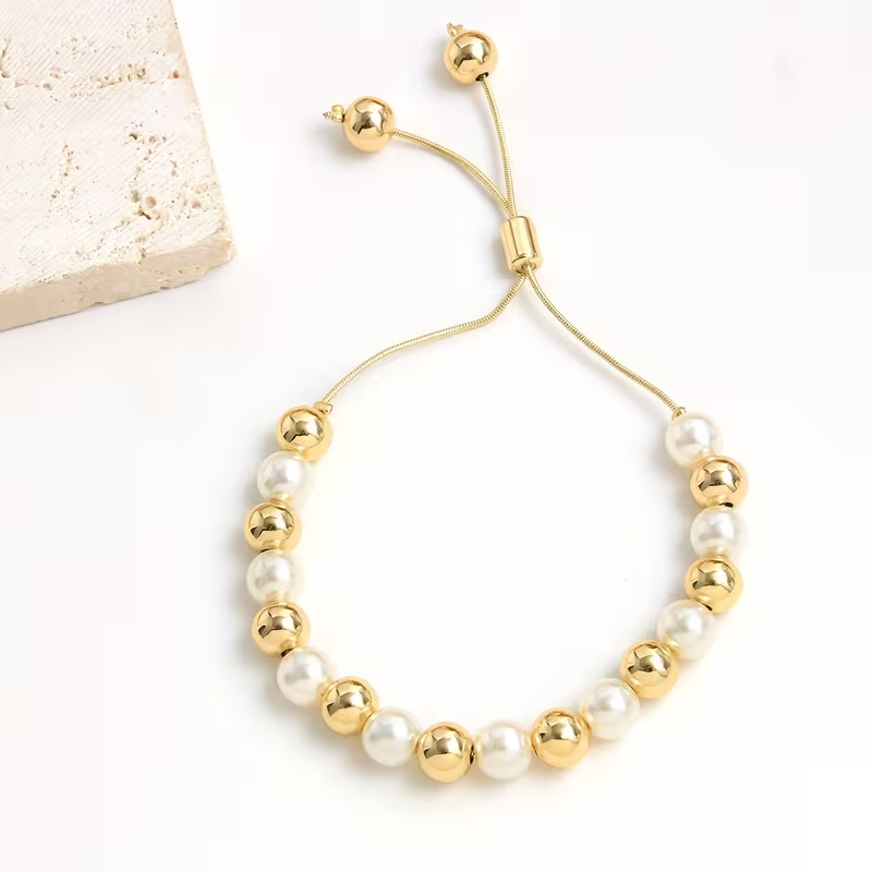 Beautiful Gold Bracelet with Unique Style